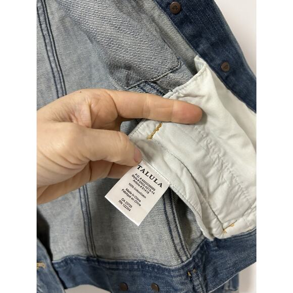 Aritzia Talula Denim Jacket Vintage Wash Size Medium Women's - Picture 4 of 9